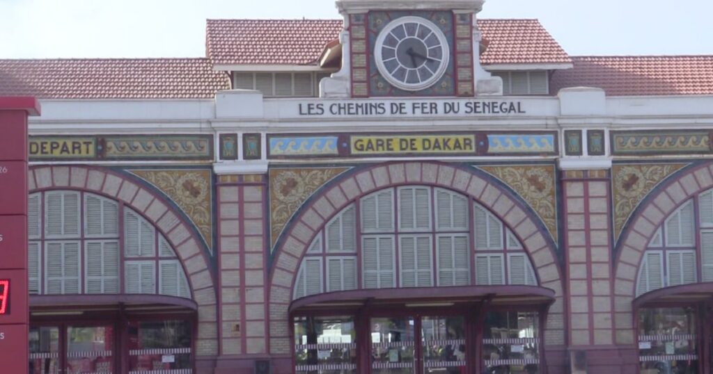 Sénégal: landmark railway stations of Dakar and rufisque blend history with modern travel