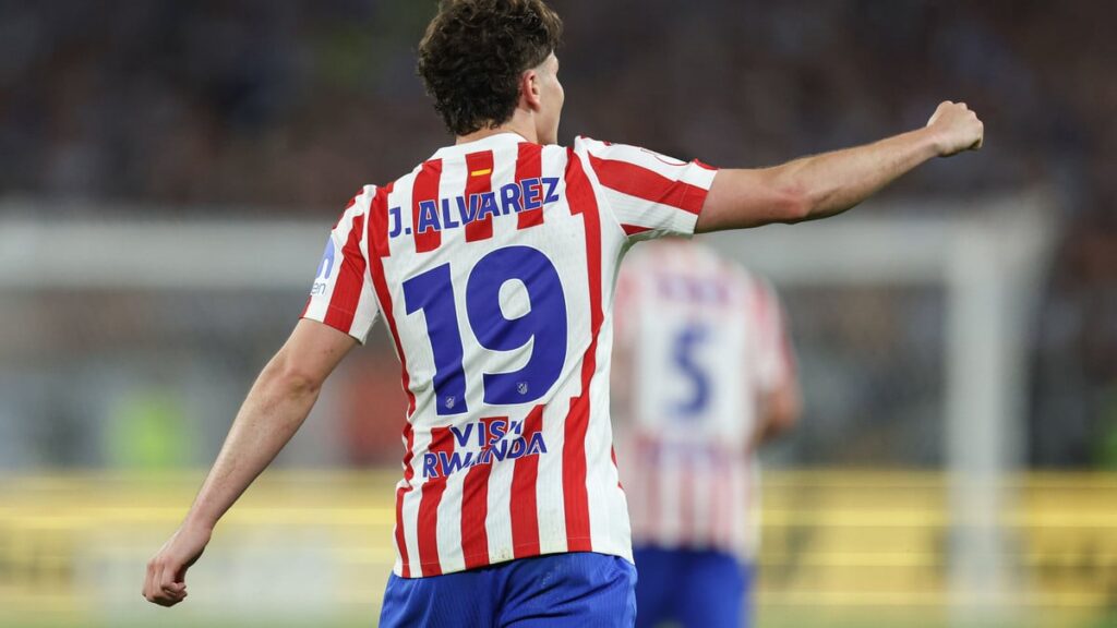 PSG’s masterplan to sign Julian Alvarez: Kang-In in exchange?