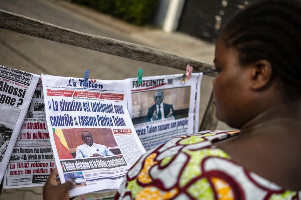 Bénin: putschists still at large after failed coup attempt