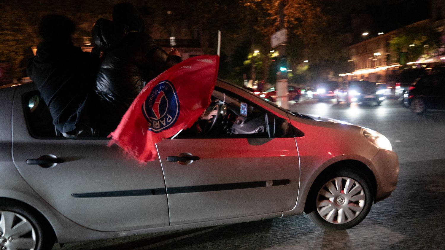Paris prepares for potential clashes after champions league final