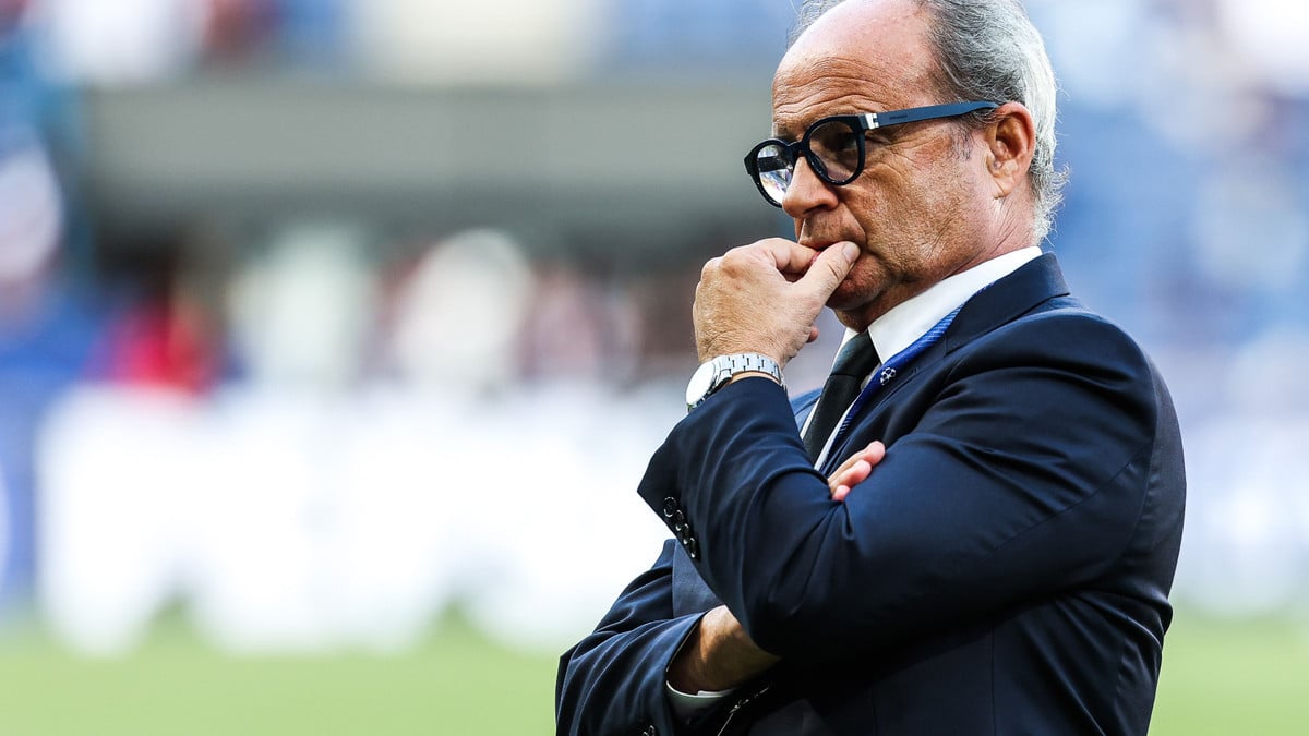 Kvaratskhelia’s PSG move still haunts Napoli boss de Laurentiis