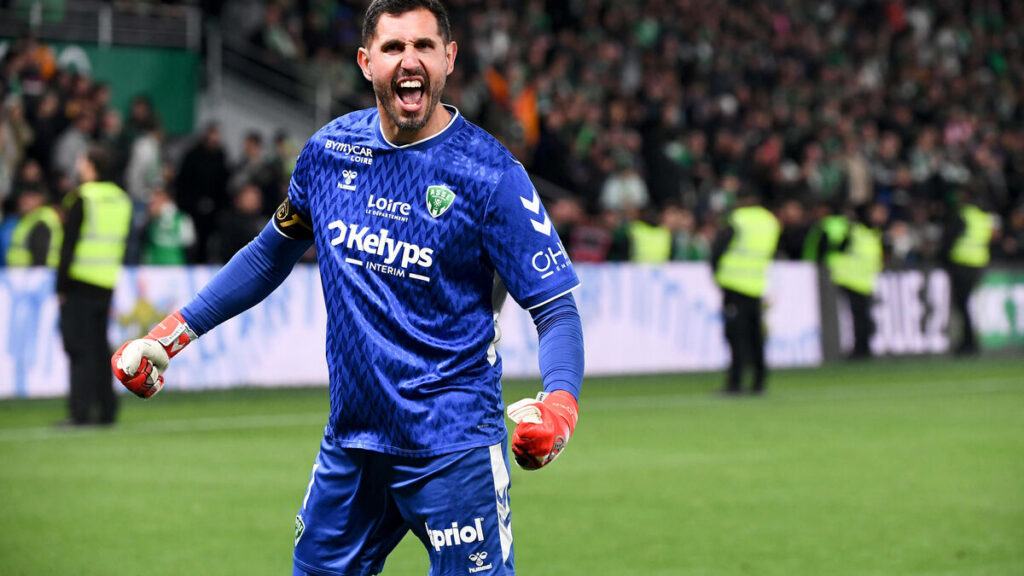 Saint-Étienne secures Ligue 1 playoff spot after dramatic penalty shootout win