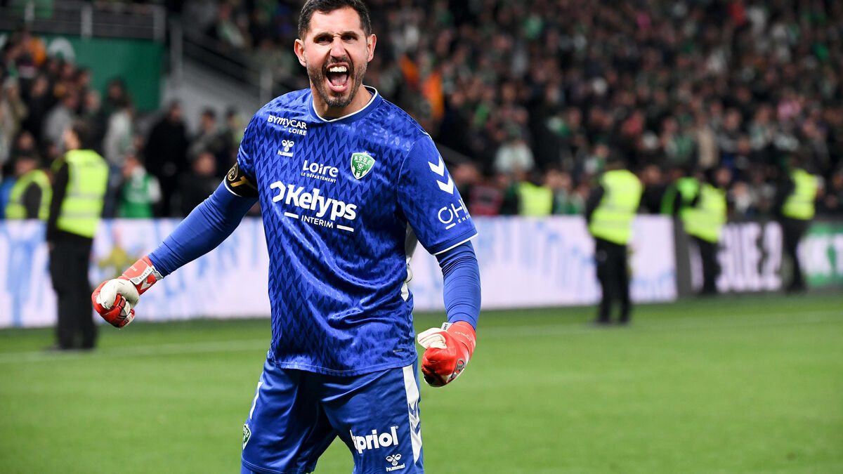 Saint-Étienne secures Ligue 1 playoff spot after dramatic penalty shootout win