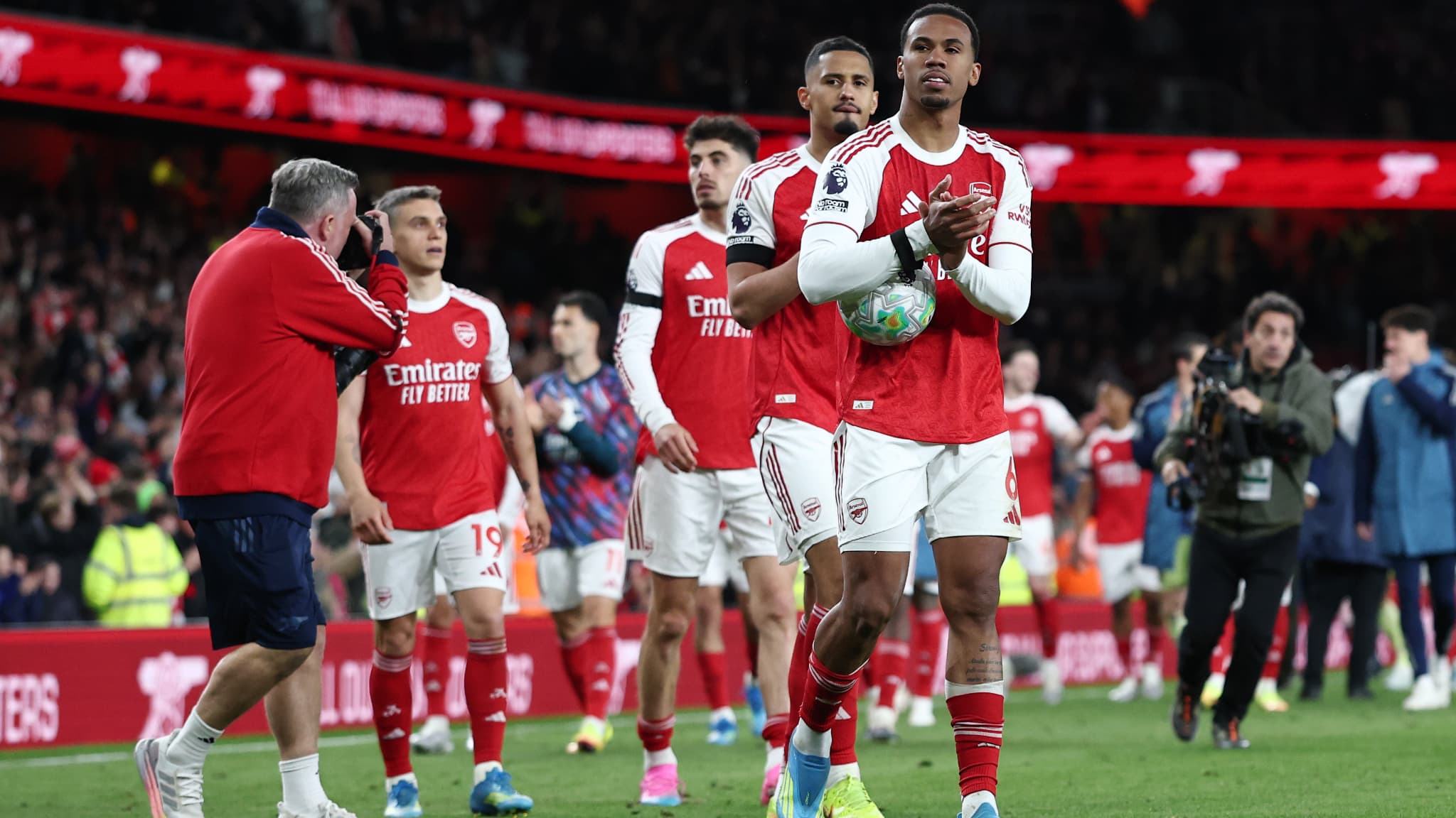 Arsenal closes in on premier league glory with man city facing must-win clash