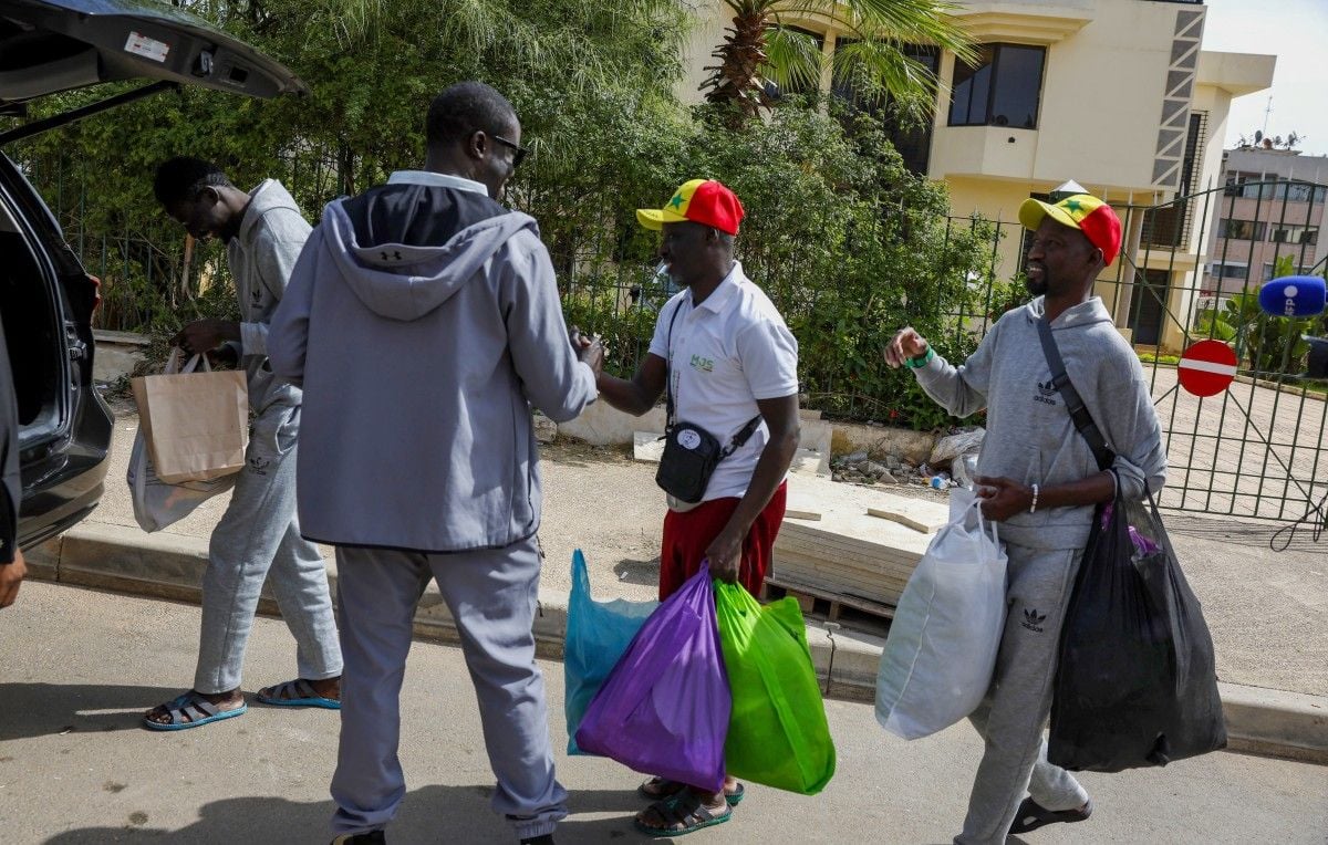 Three Senegalese fans released from moroccan prison return home