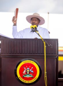 Togolese President Faure Gnassingbé and Ugandan counterpart Yoweri Museveni at a bilateral meeting