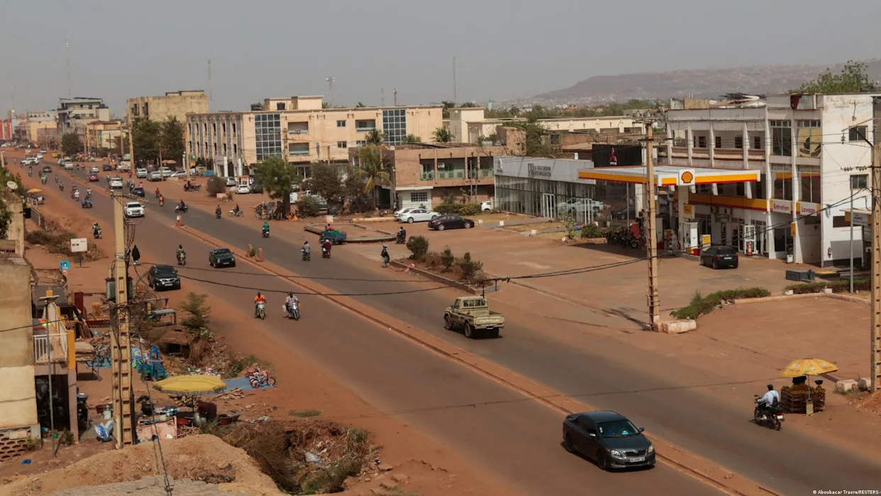 Jihadist blockades restrict fuel and food deliveries to Bamako, Mali's capital
