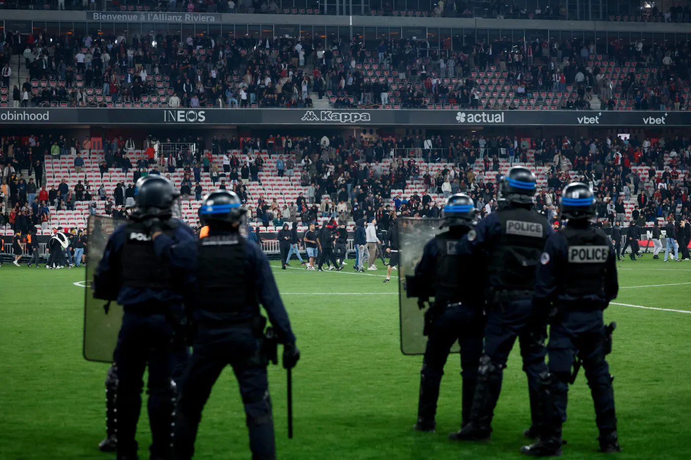 Nice players facing tough penalty before relegation playoff against Saint-Étienne