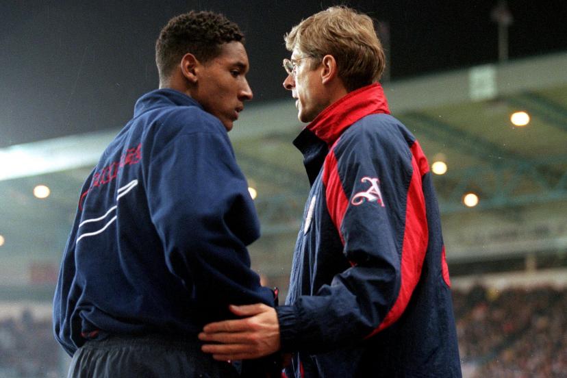 Nicolas Anelka with Arsène Wenger, Arsenal manager, two months after the forward's move from Paris to London.