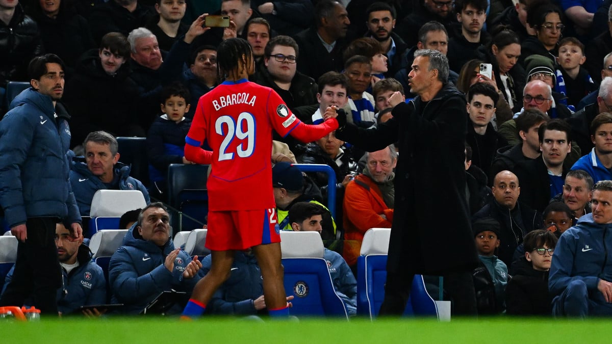 Bradley Barcola considers PSG exit amid tension with Luis Enrique