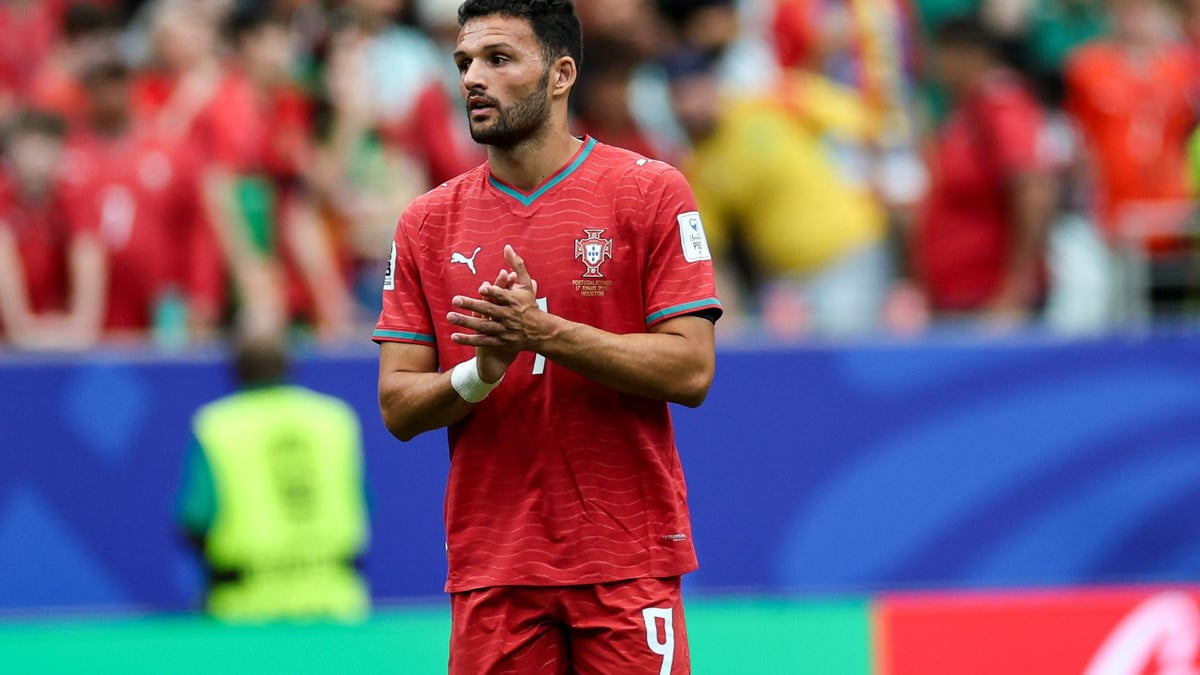 Psg seeks replacement after gonçalo ramos joins ac milan