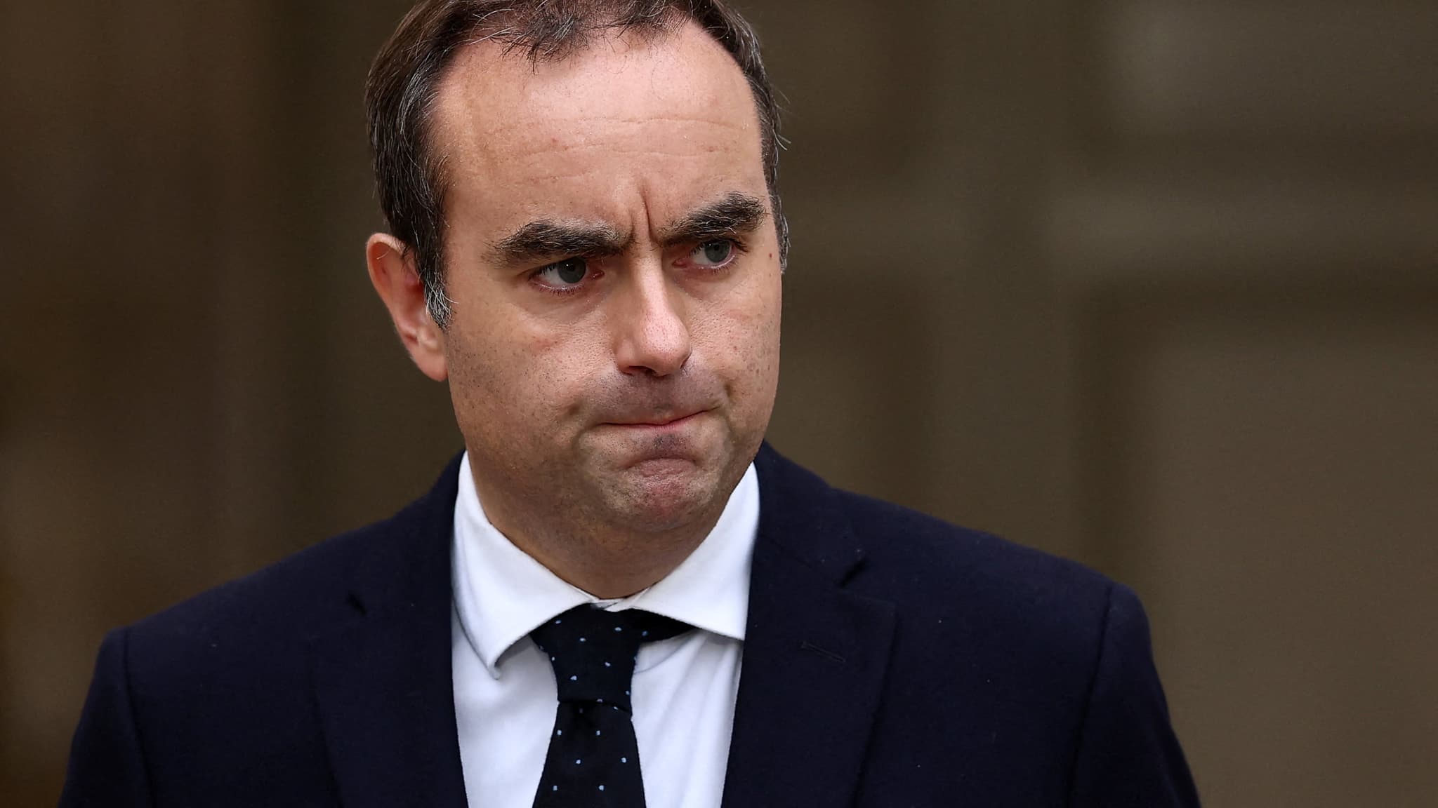 New french prime minister starts diplomatic tour with qatar and Morocco visits