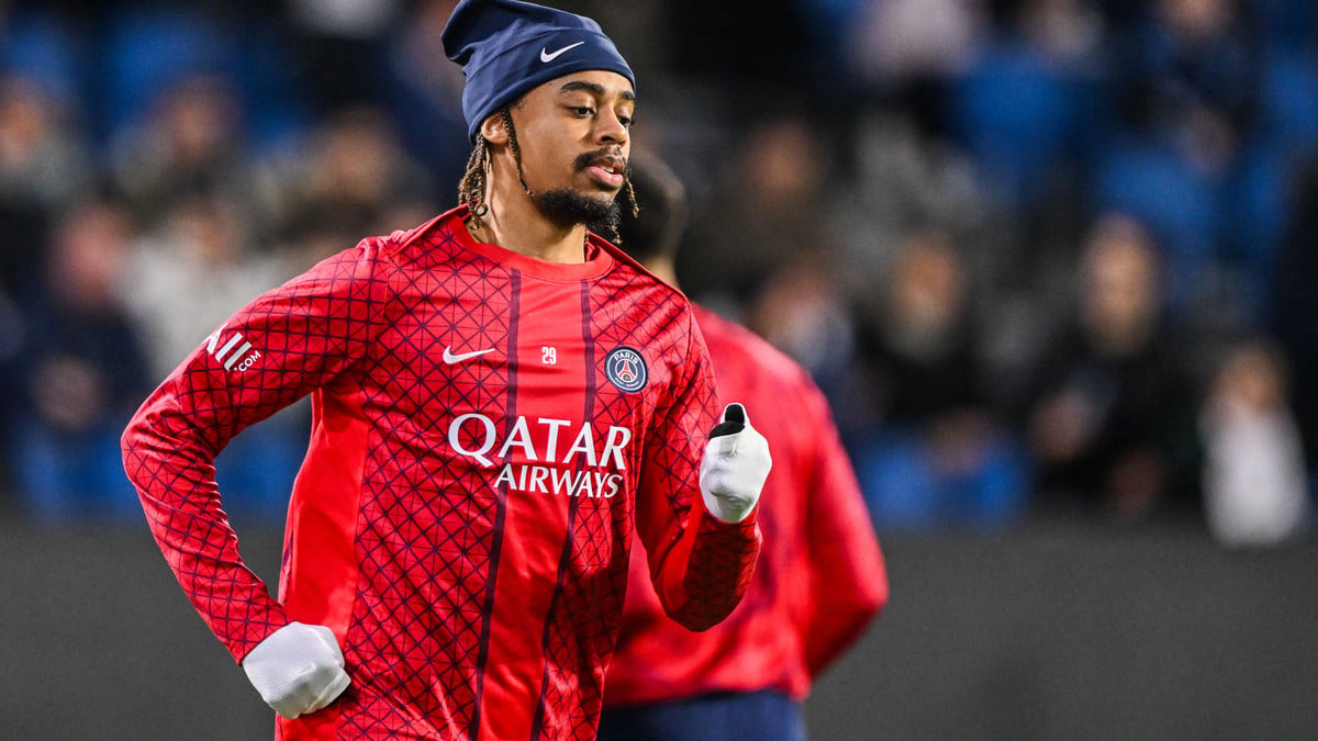 Barcola psg transfer talks heat up as liverpool eyes french star