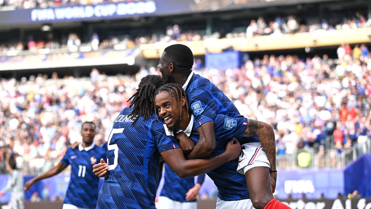 Psg sets massive price tag for bradley barcola as premier league interest grows