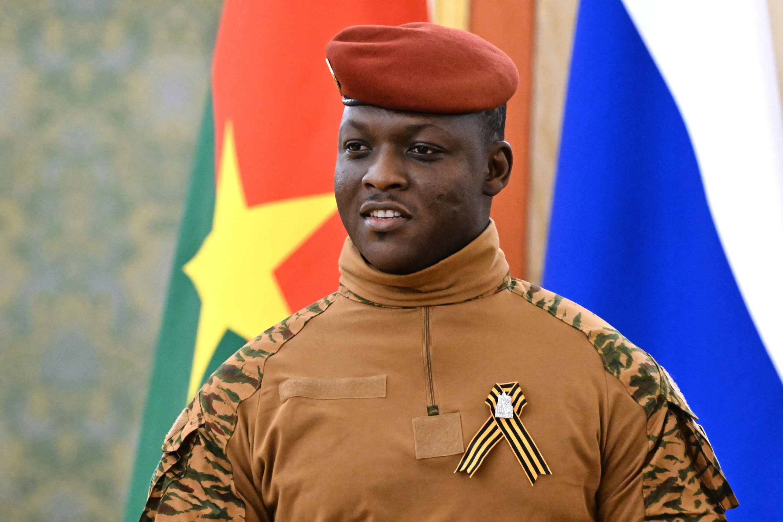 Esclavage arabe en Afrique : Ibrahim Traoré brise un tabou et s’attaque à l’islam radical