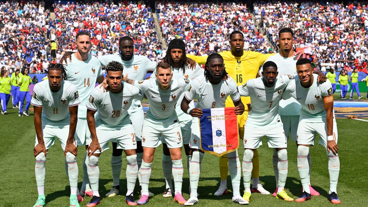 Lucas Digne set for PSG return after world cup deal