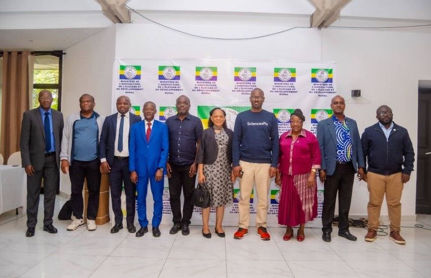 Strategic retreat participants discussing Gabon
