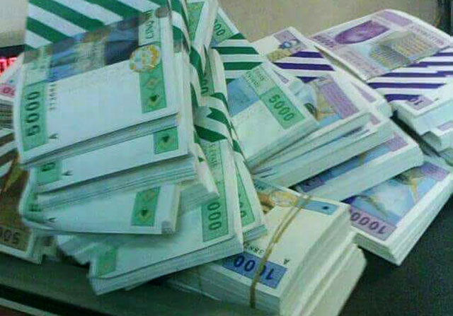 Coupures de Francs CFA / Gabonactu.com