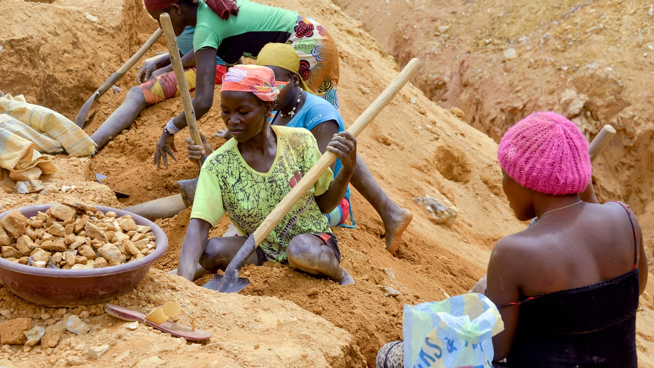 Cameroun gold mining collapse exposes illegal operations