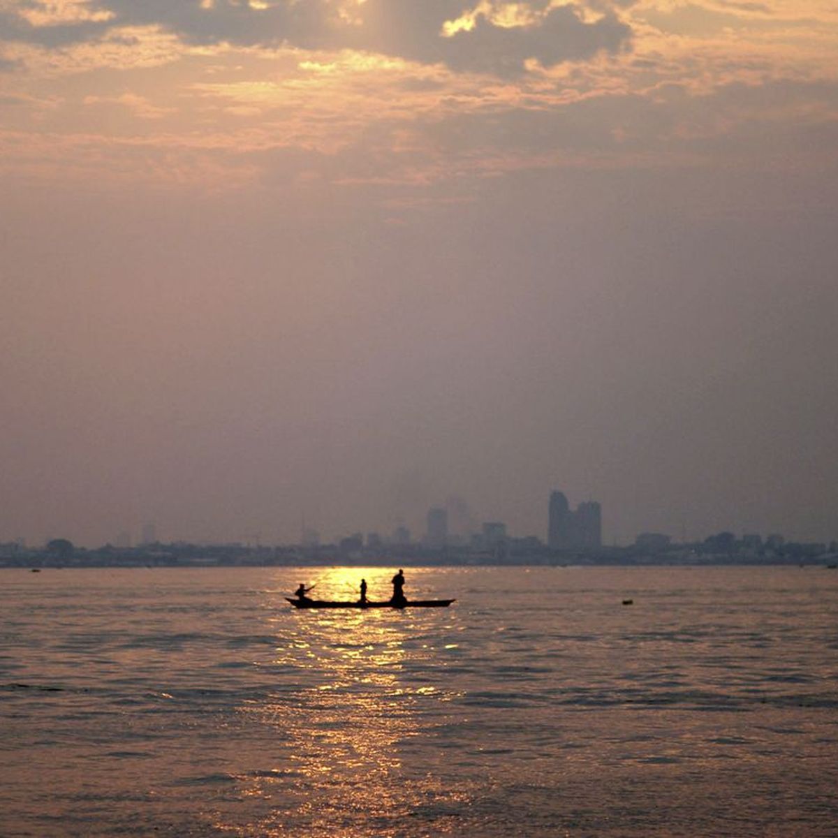 Diplomatic efforts emerge from across the Congo river amid drc’s political tensions