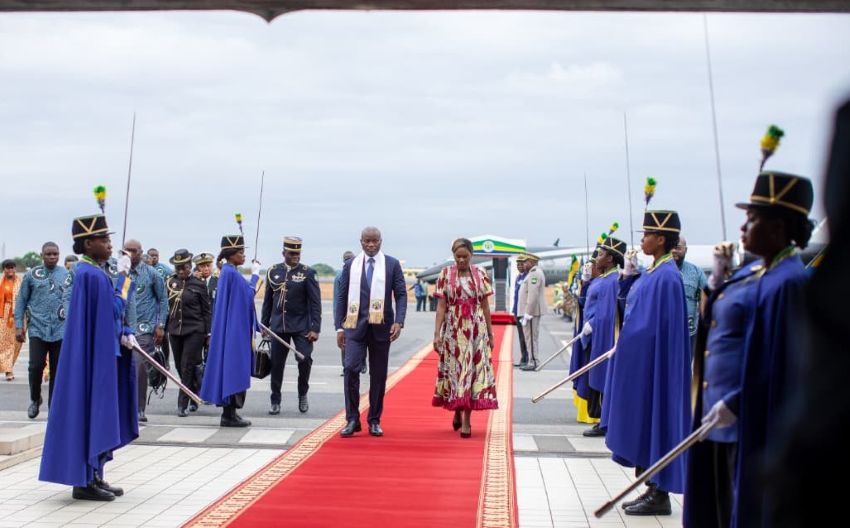 Gabonese President and First Lady returning from an African tour