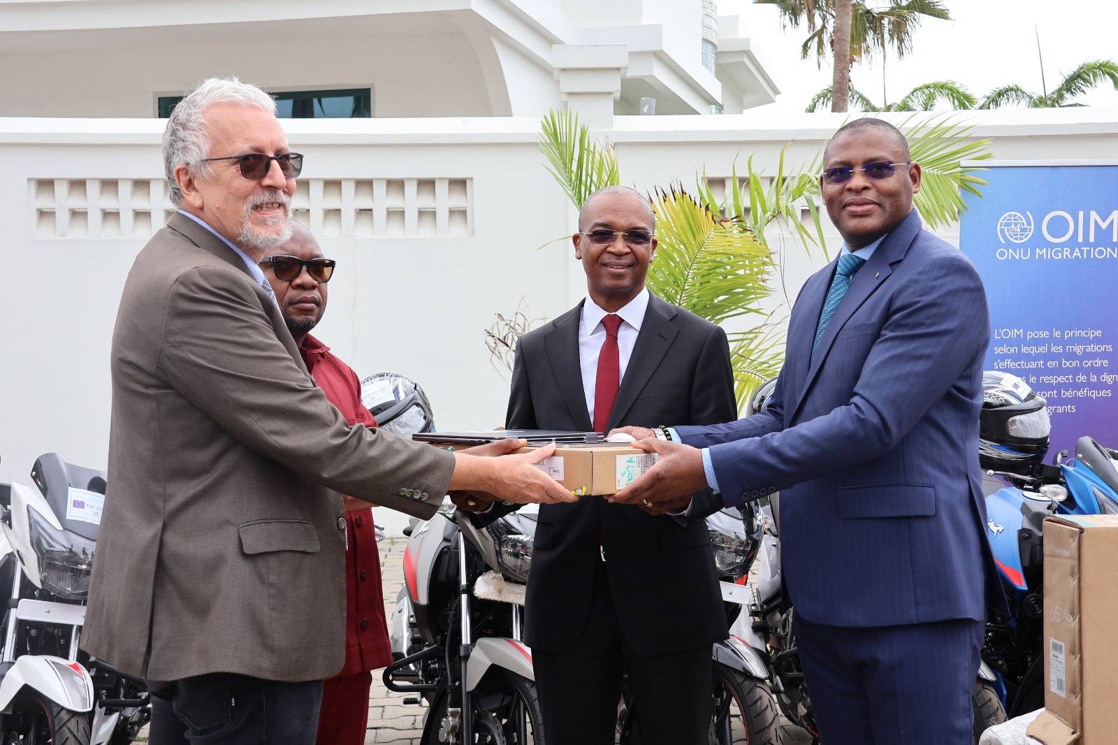 Benin’s civil protection agency receives vehicles, computers and rescue kits from OIM in Cotonou