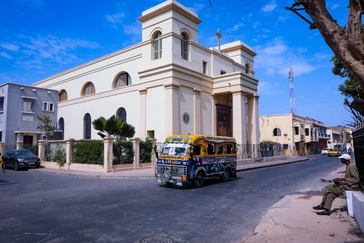 Behind the 2027 budget: how Senegal’s pivot to digital schools and bridges shapes its economic future