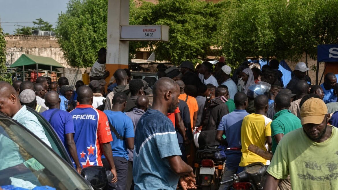 Niamey’s invisible fuel crisis: how behind-the-scenes failures fuel public despair